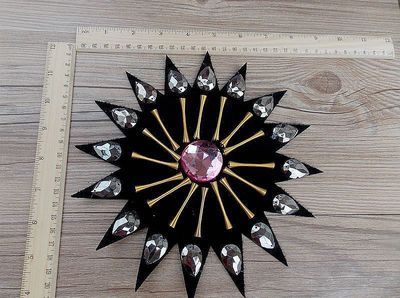 韩版大热太阳花钉珠胸花饰品 广州红千层服装辅料优选